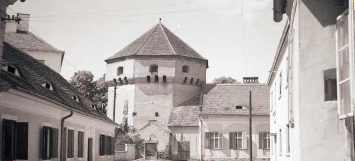 Turnul Portii Lägenhet Sibiu Exteriör bild
